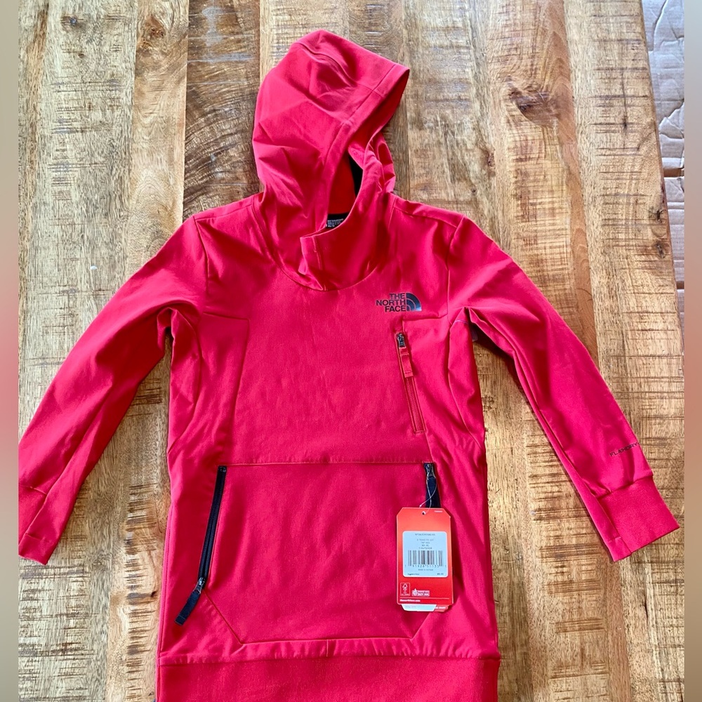 The North Face XS (6) Tekno Pullover Hoodie Red